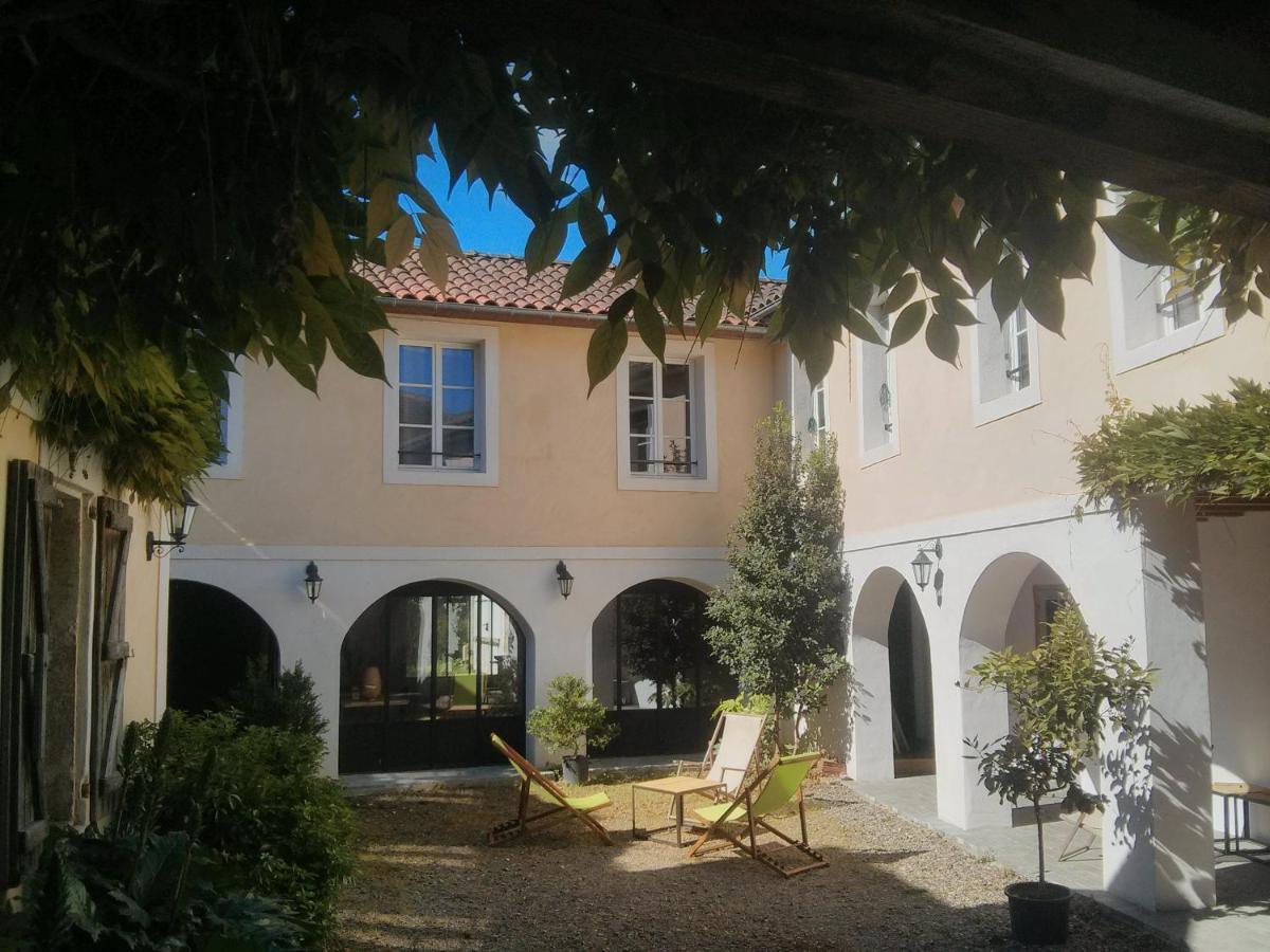 Bed and Breakfast De L'Autre Cote Garlin Экстерьер фото
