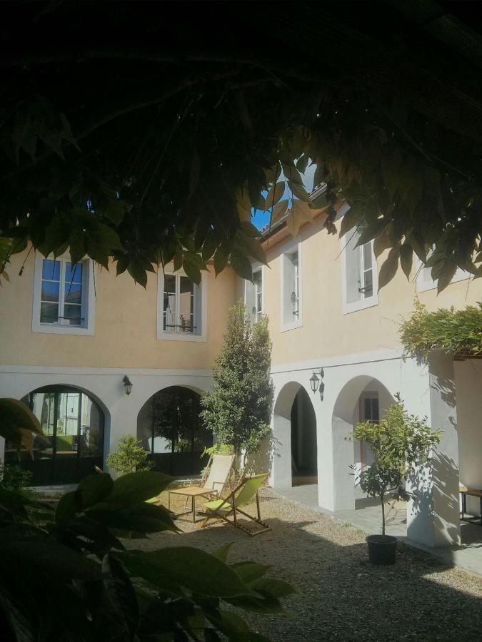 Bed and Breakfast De L'Autre Cote Garlin Экстерьер фото